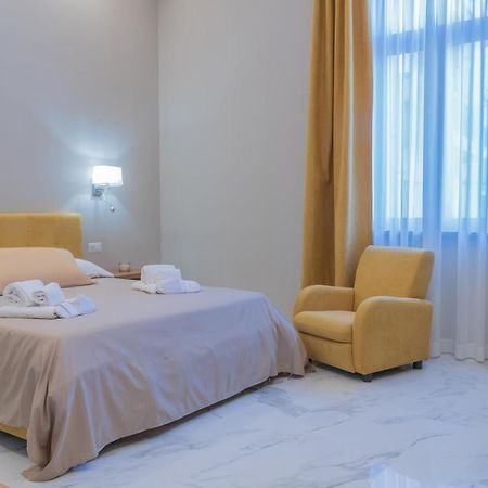 Le Suite Crotone Bagian luar foto