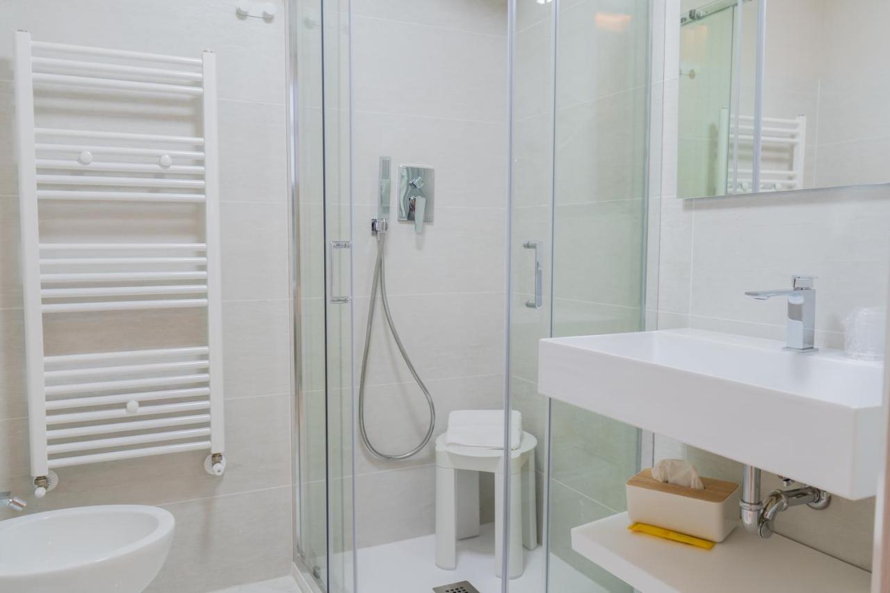 Le Suite Crotone Bagian luar foto